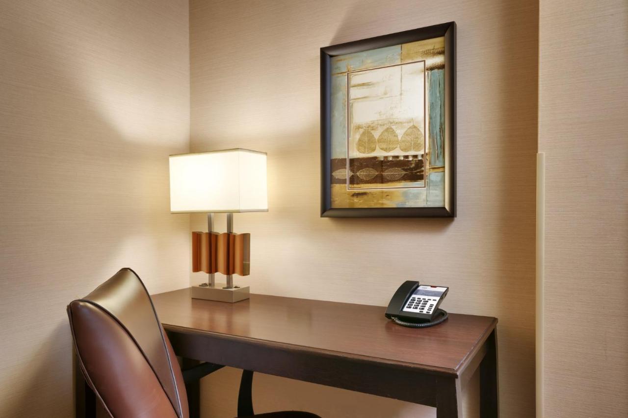 Holiday Inn Express Hotel & Suites Butte By Ihg Exterior photo